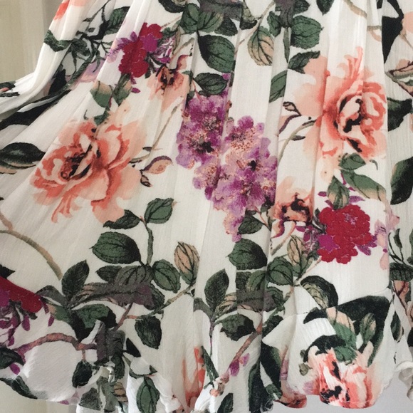 Floral romper - Picture 2 of 4